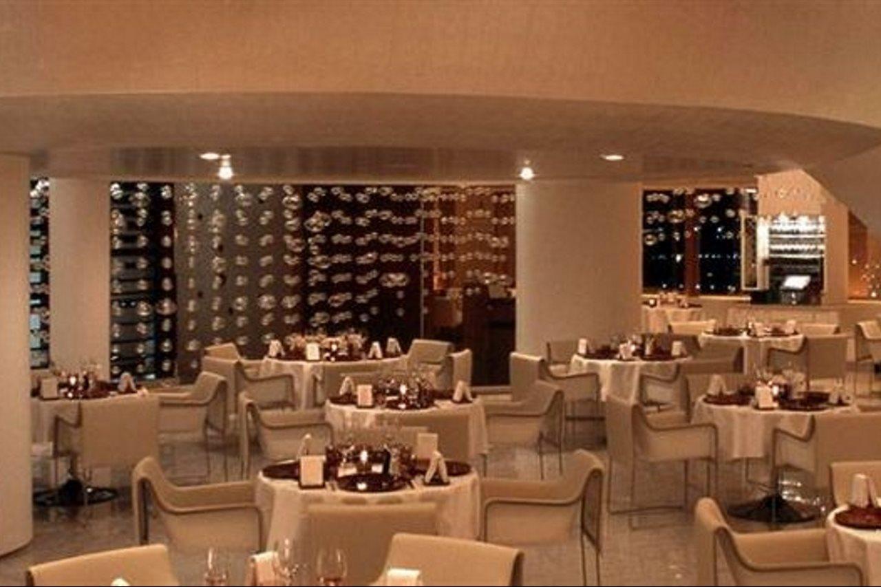 The W Las Vegas At Mandalay Bay By Suiteness Esterno foto